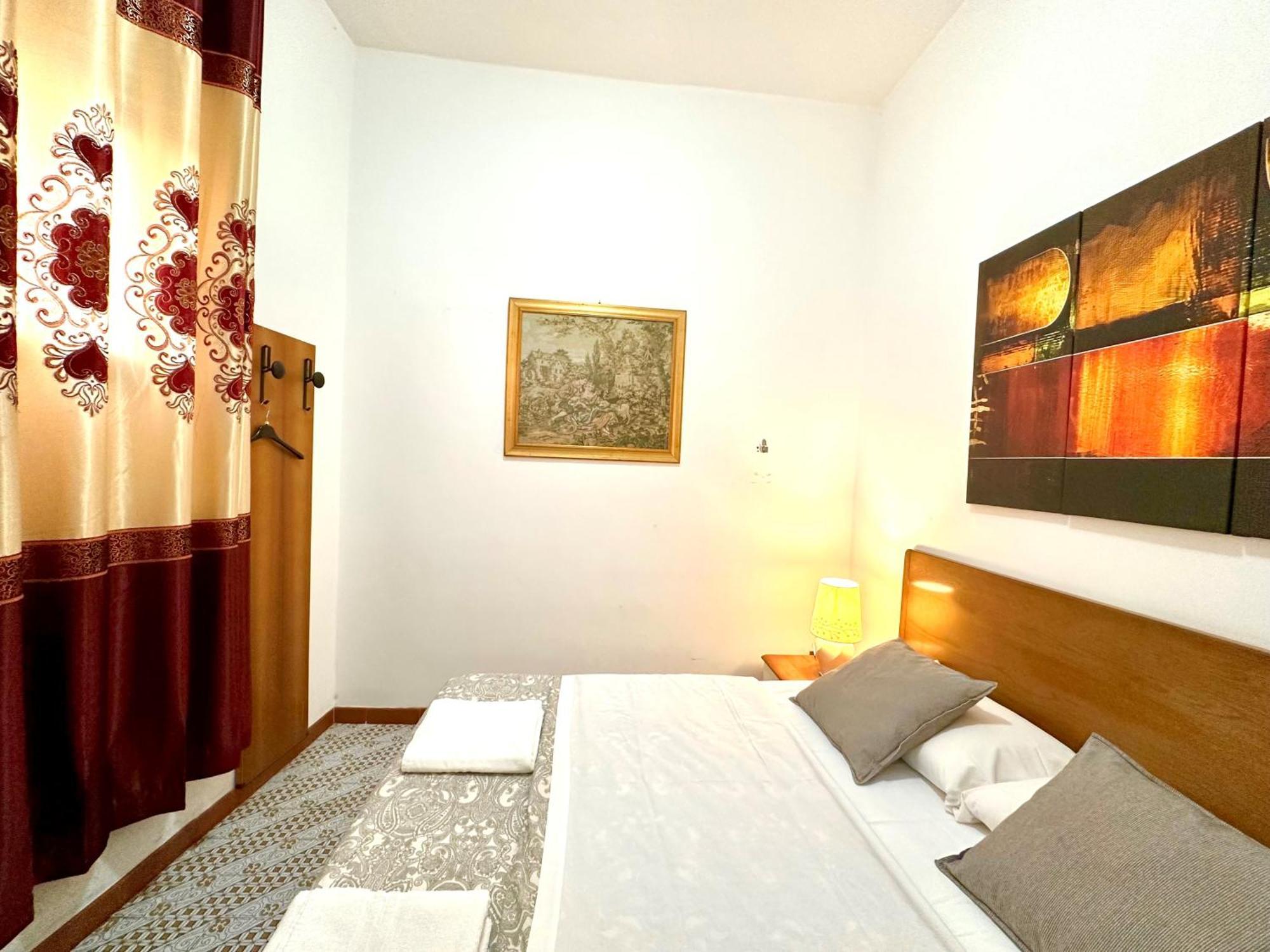 4 Bed Rooms Luxury Apartment Near Colosseum Rome Extérieur photo